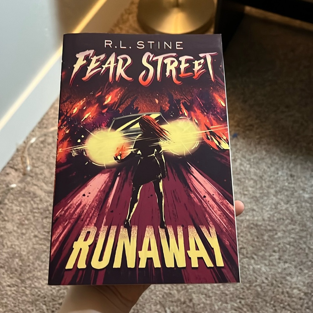 R.L. Stine Fear Street “ Runaway”
